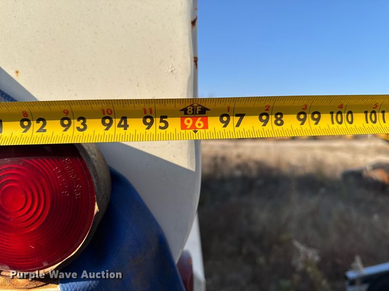 image for item DJ9746 1982 Ford L8000 water truck