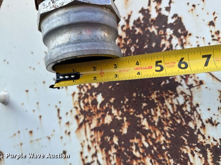 image for item DJ9746 1982 Ford L8000 water truck