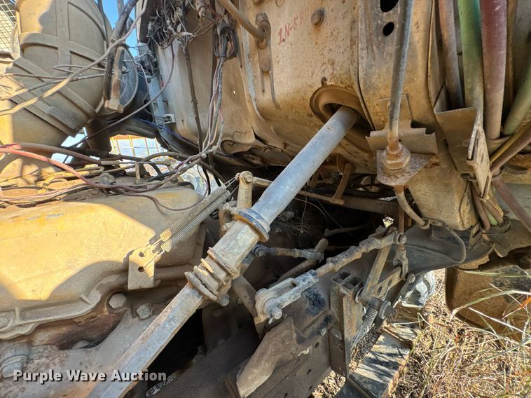 image for item DJ9746 1982 Ford L8000 water truck