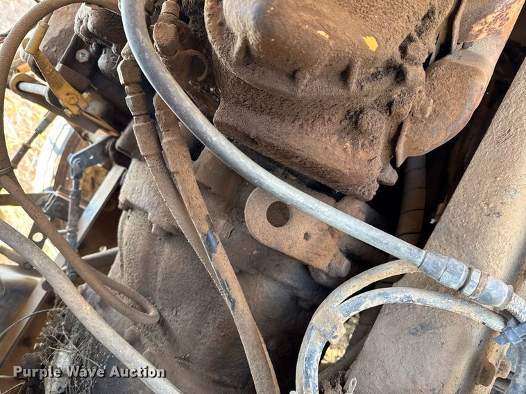 image for item DJ9746 1982 Ford L8000 water truck