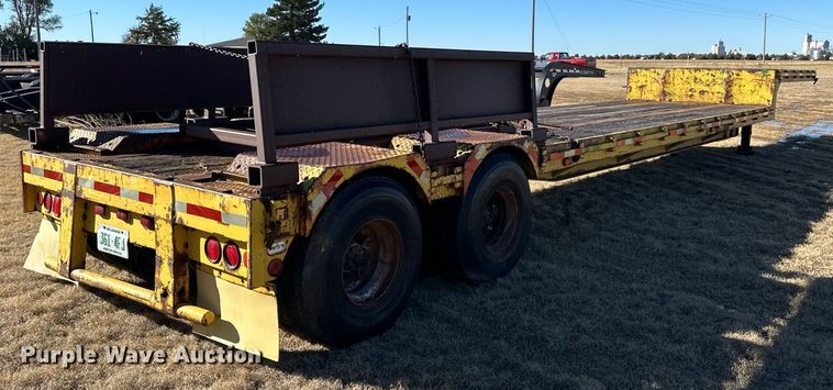 image for item DM2731 1979 Transcraft drop deck equipment trailer