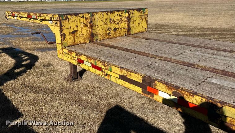 image for item DM2731 1979 Transcraft drop deck equipment trailer