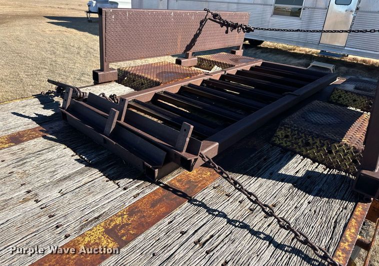 image for item DM2731 1979 Transcraft drop deck equipment trailer