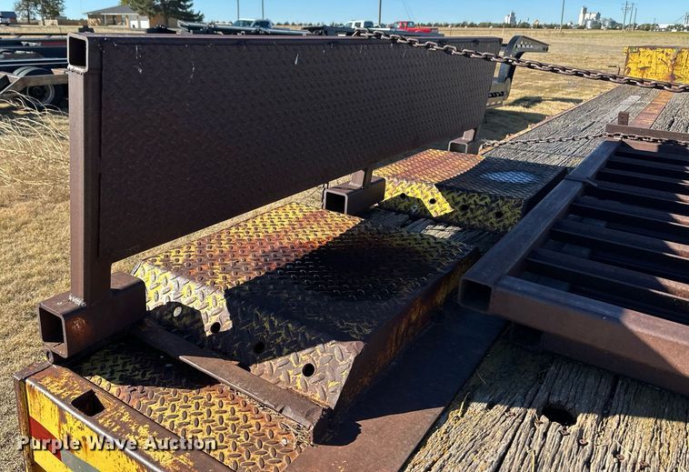 image for item DM2731 1979 Transcraft drop deck equipment trailer