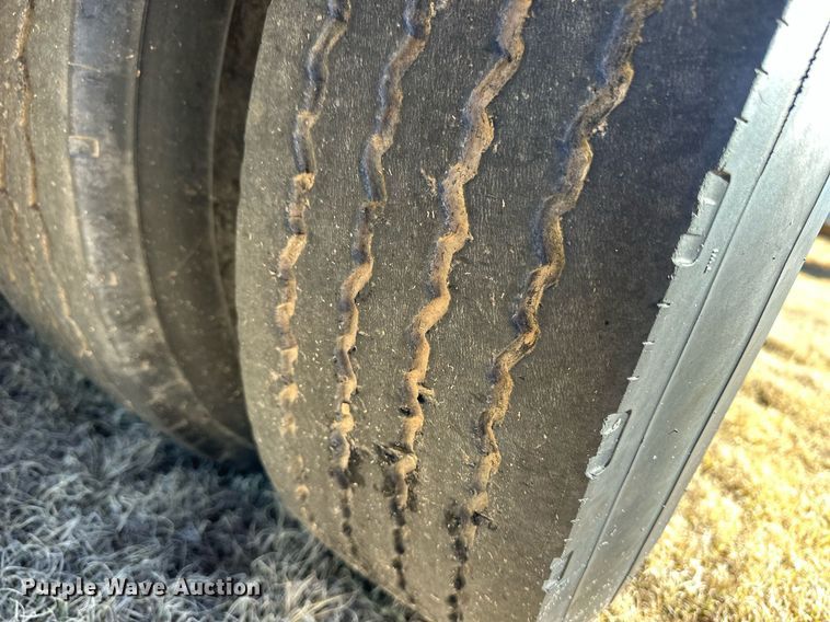 image for item DM2731 1979 Transcraft drop deck equipment trailer