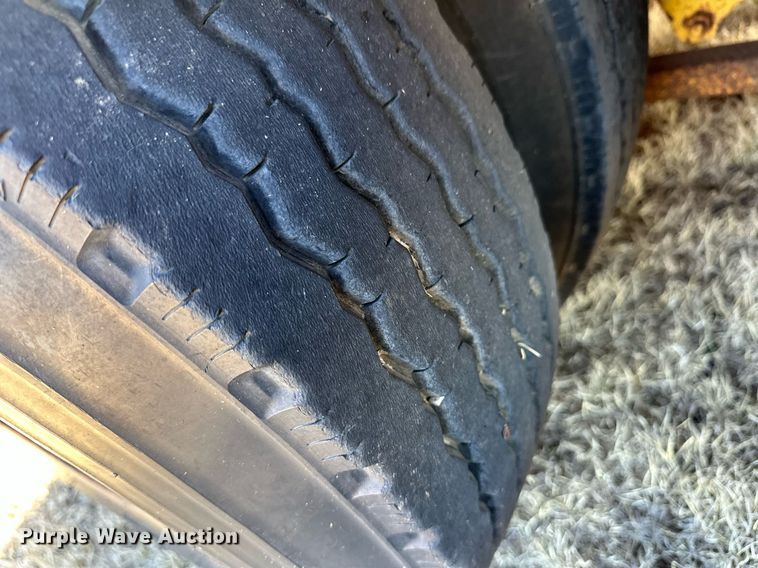 image for item DM2731 1979 Transcraft drop deck equipment trailer