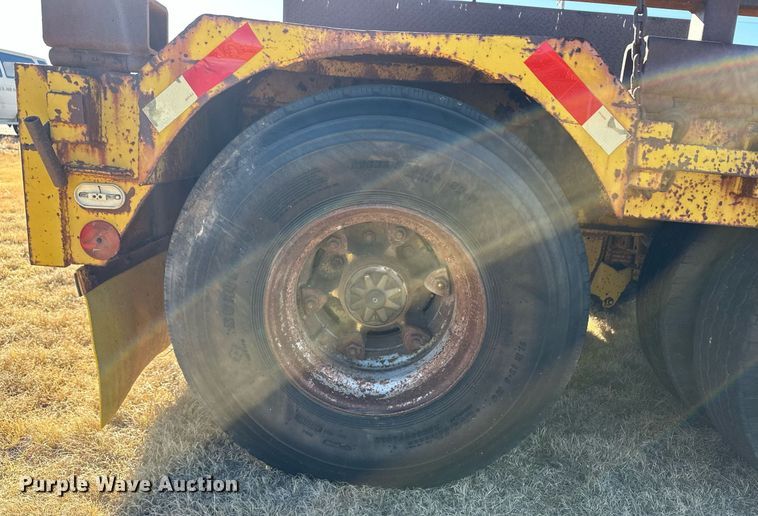 image for item DM2731 1979 Transcraft drop deck equipment trailer