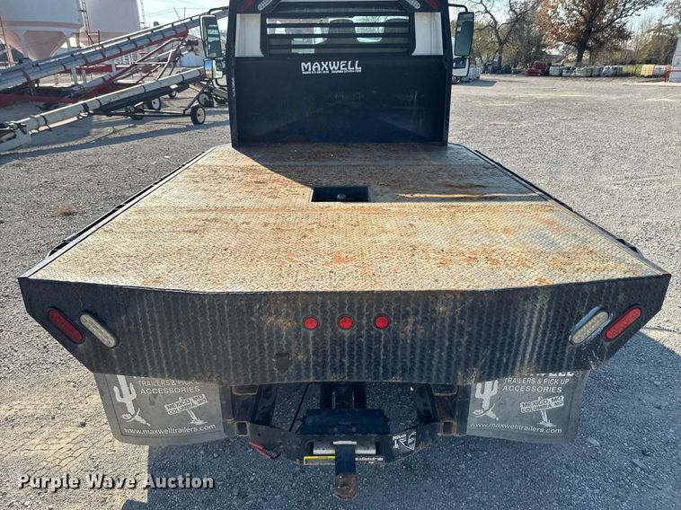 image for item DO0534 2007 International 4300 flatbed truck