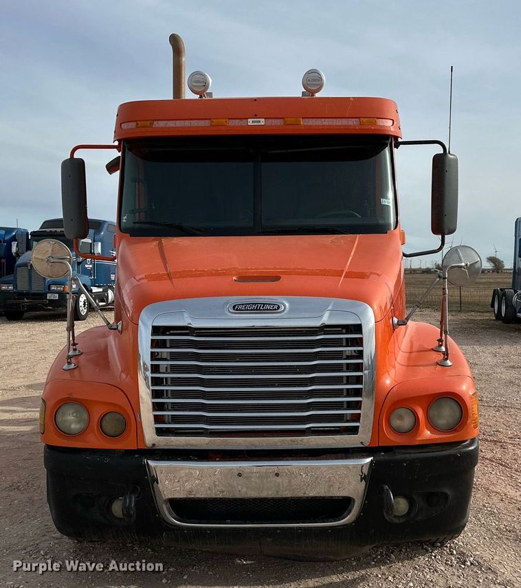 image for item DP6061 2009 Freightliner Century Class   semi truck