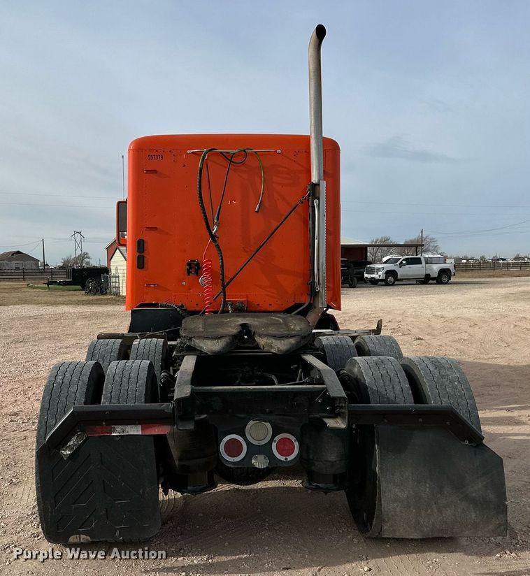 image for item DP6061 2009 Freightliner Century Class   semi truck