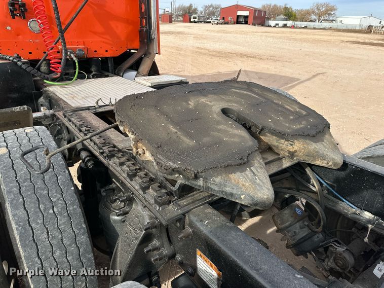 image for item DP6061 2009 Freightliner Century Class   semi truck