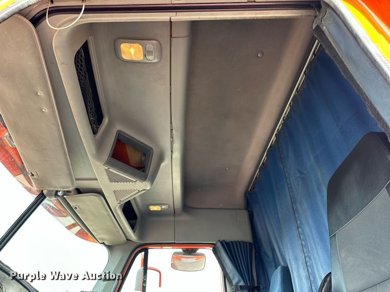 image for item DP6061 2009 Freightliner Century Class   semi truck