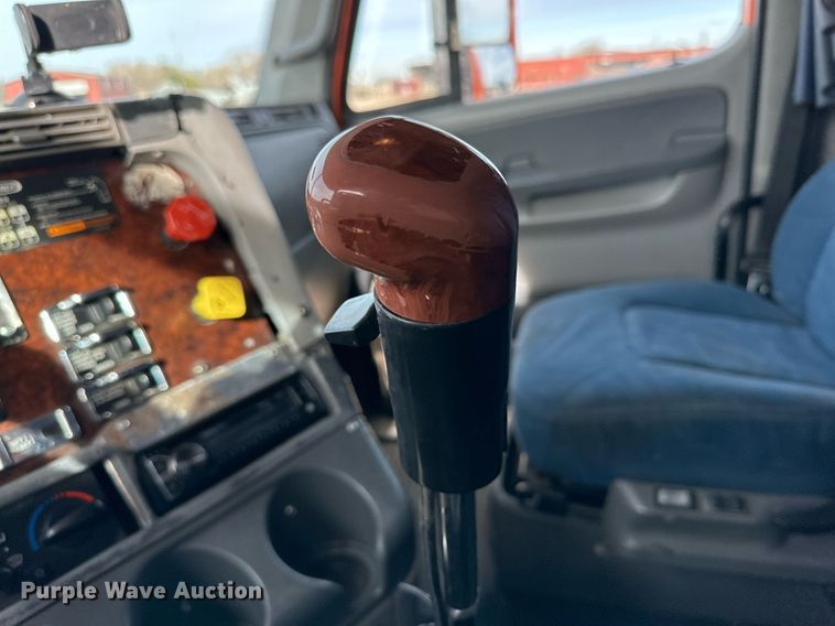 image for item DP6061 2009 Freightliner Century Class   semi truck