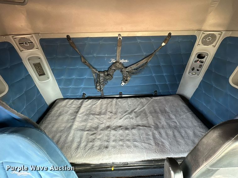 image for item DP6061 2009 Freightliner Century Class   semi truck