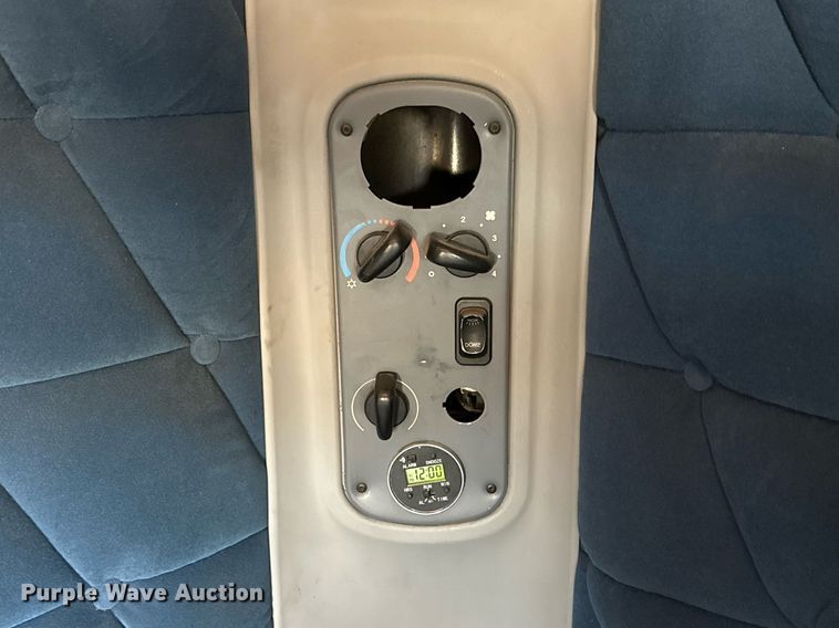 image for item DP6061 2009 Freightliner Century Class   semi truck