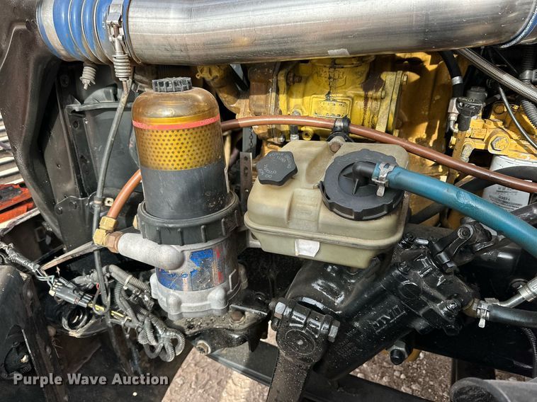 image for item DP6061 2009 Freightliner Century Class   semi truck