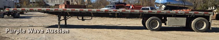 image for item DP6725 1999 Wilson flatbed trailer