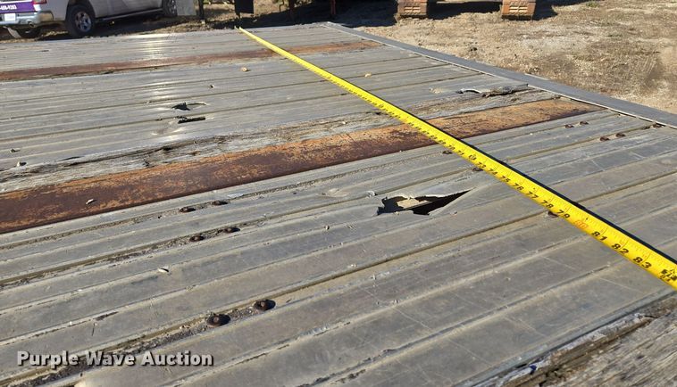 image for item DP6725 1999 Wilson flatbed trailer