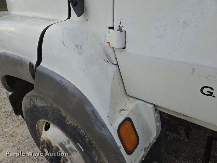 image for item DP6727 1996 Ford L-9000 semi truck