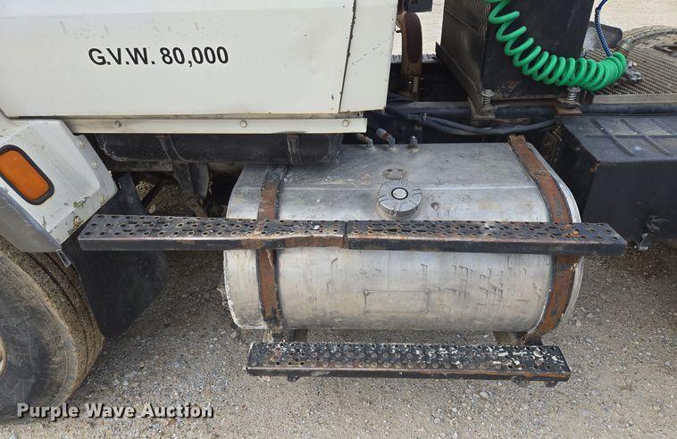 image for item DP6727 1996 Ford L-9000 semi truck