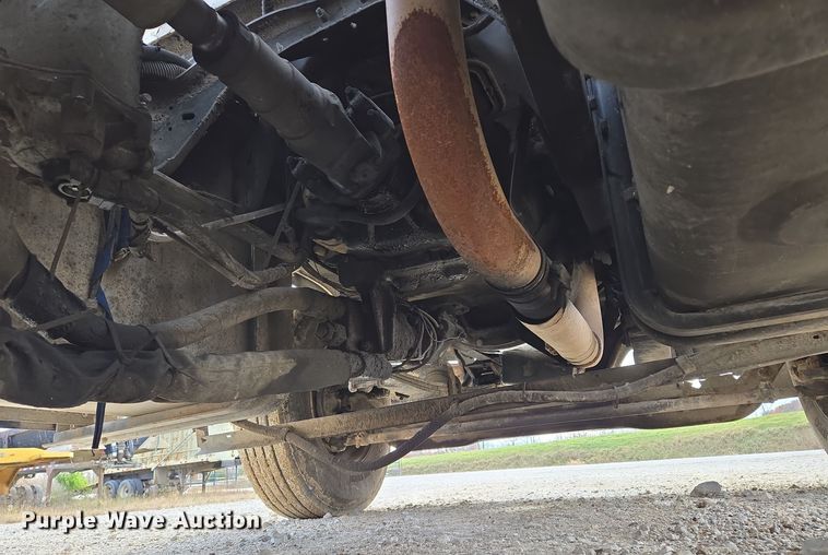 image for item DP6727 1996 Ford L-9000 semi truck