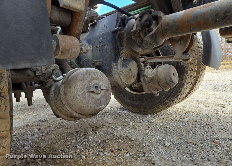 image for item DP6727 1996 Ford L-9000 semi truck