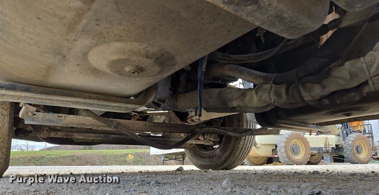 image for item DP6727 1996 Ford L-9000 semi truck