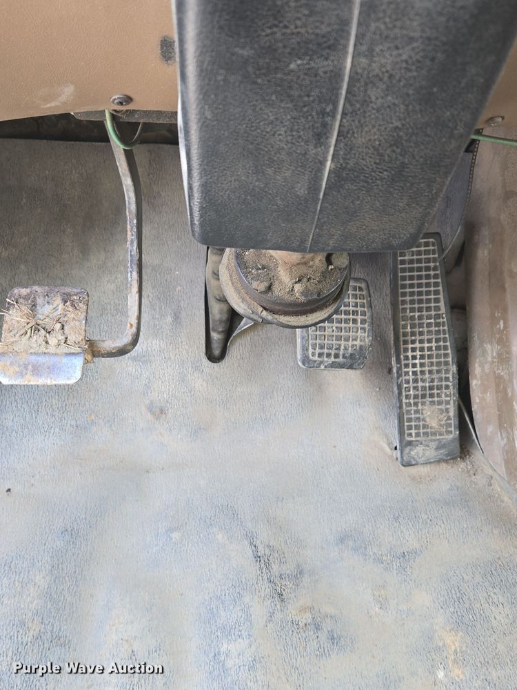 image for item DP6727 1996 Ford L-9000 semi truck