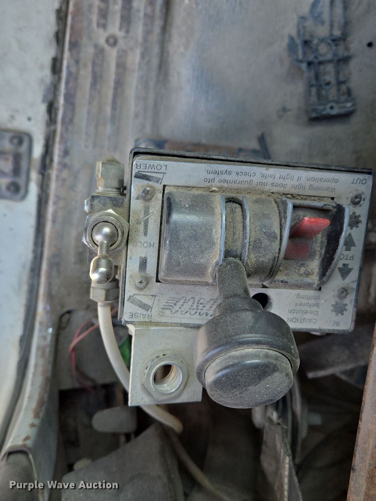 image for item DP6727 1996 Ford L-9000 semi truck