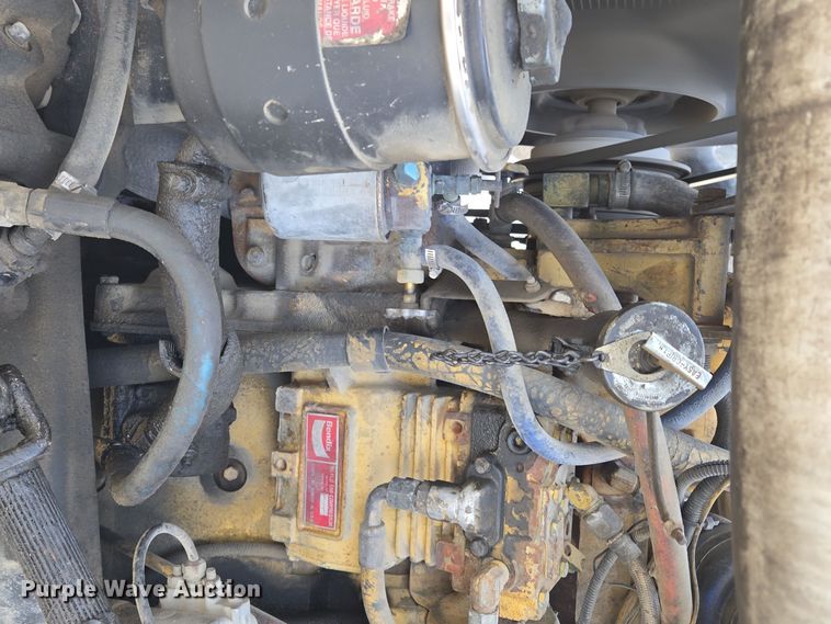 image for item DP6727 1996 Ford L-9000 semi truck