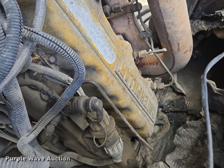 image for item DP6727 1996 Ford L-9000 semi truck