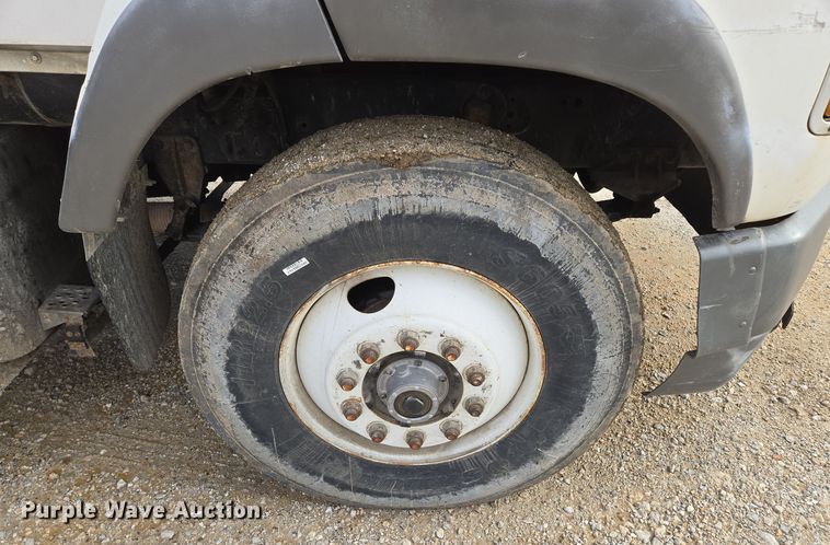 image for item DP6727 1996 Ford L-9000 semi truck