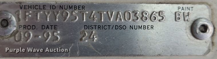 image for item DP6727 1996 Ford L-9000 semi truck