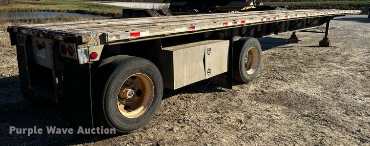 image for item DP6769 1998 Fontaine Ultra flatbed trailer