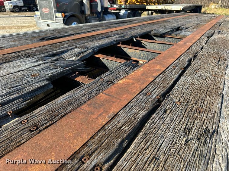 image for item DP6769 1998 Fontaine Ultra flatbed trailer