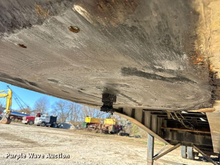 image for item DP6769 1998 Fontaine Ultra flatbed trailer