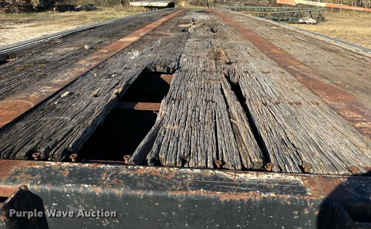 image for item DP6769 1998 Fontaine Ultra flatbed trailer