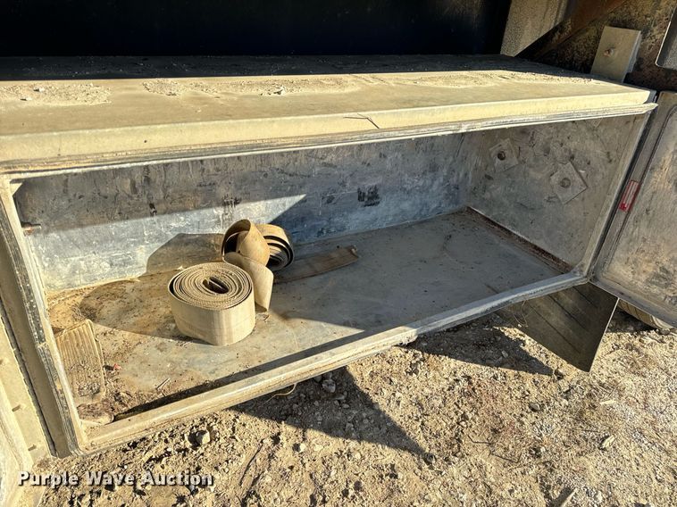 image for item DP6769 1998 Fontaine Ultra flatbed trailer