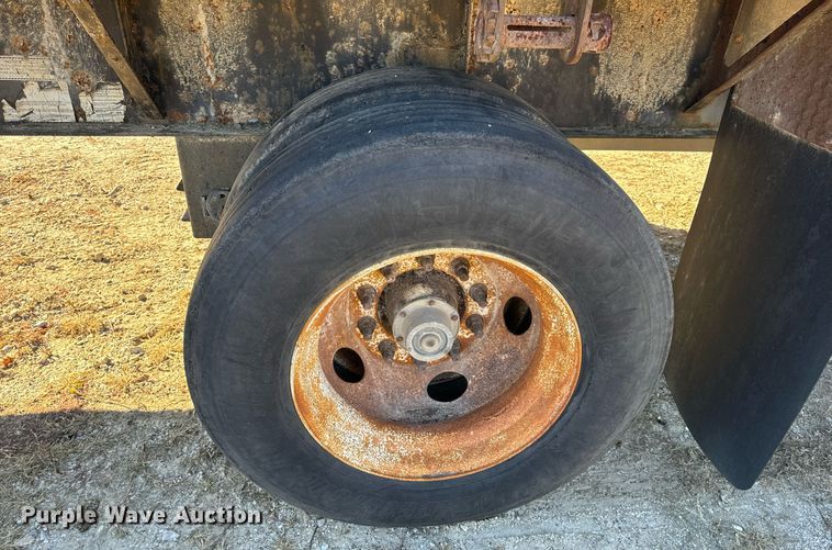 image for item DP6769 1998 Fontaine Ultra flatbed trailer