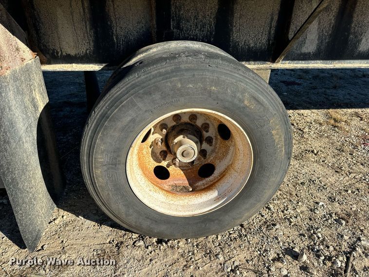 image for item DP6769 1998 Fontaine Ultra flatbed trailer