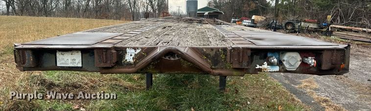 image for item DP6814 1994 Wabash L-102 flatbed trailer