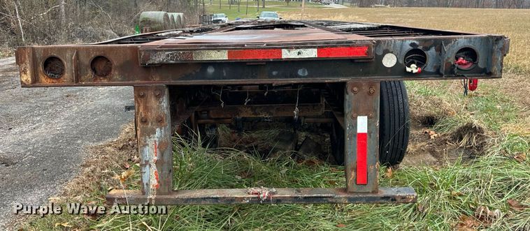 image for item DP6814 1994 Wabash L-102 flatbed trailer