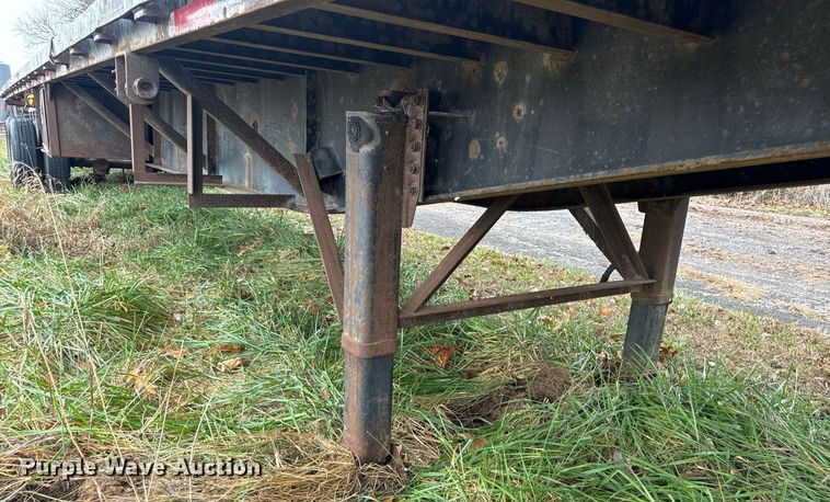 image for item DP6814 1994 Wabash L-102 flatbed trailer