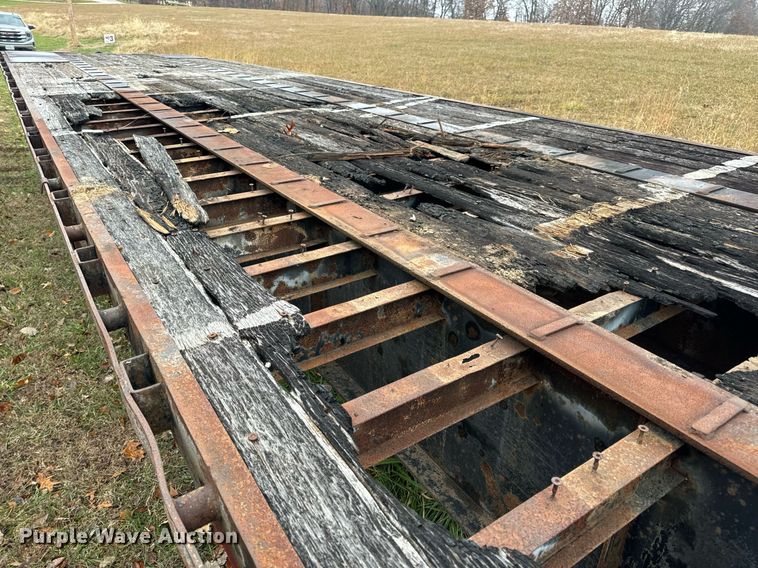 image for item DP6814 1994 Wabash L-102 flatbed trailer