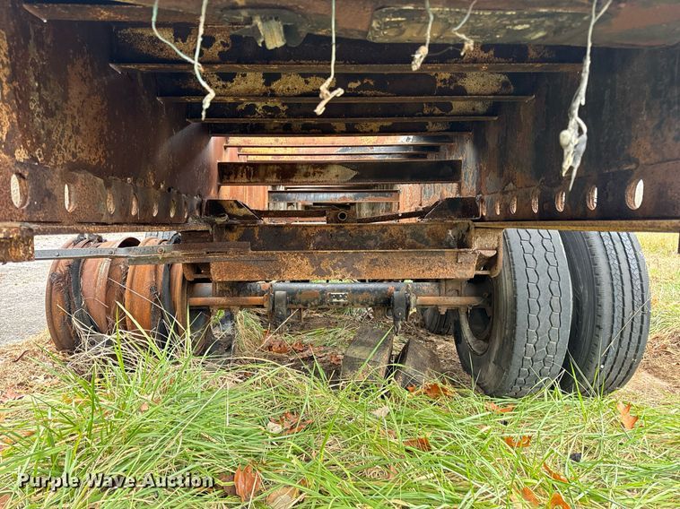 image for item DP6814 1994 Wabash L-102 flatbed trailer