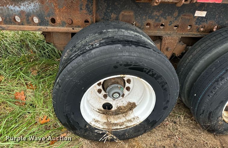 image for item DP6814 1994 Wabash L-102 flatbed trailer