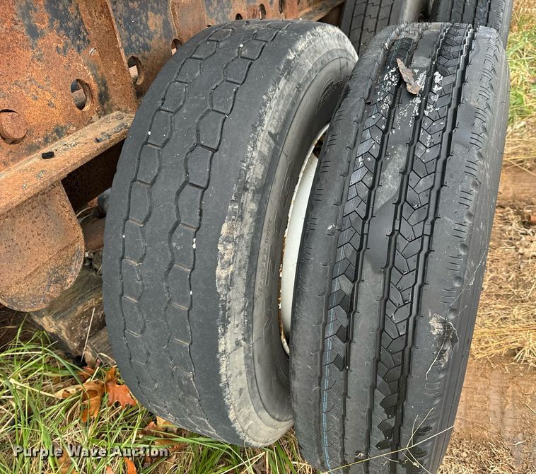 image for item DP6814 1994 Wabash L-102 flatbed trailer