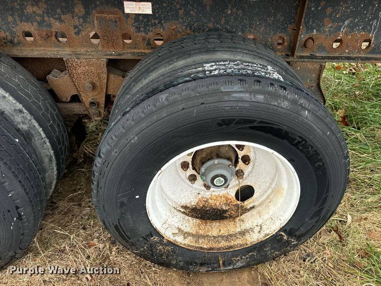 image for item DP6814 1994 Wabash L-102 flatbed trailer