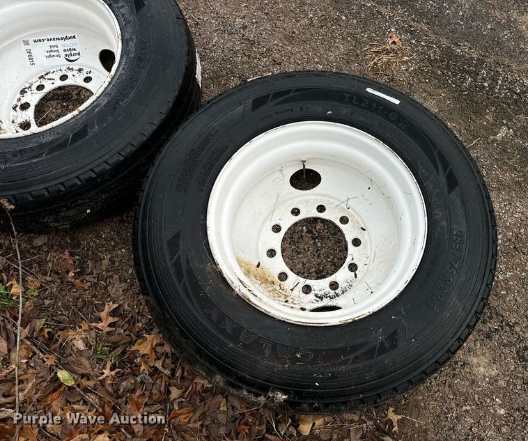 image for item DP6815 (2) Tires and wheels