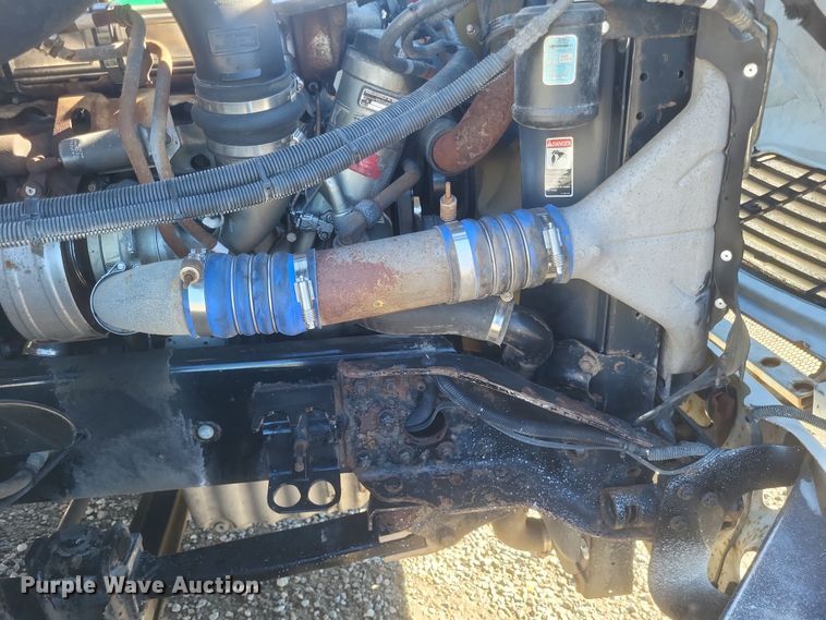 image for item DQ3759 2010 Freighliner Columbia semi truck